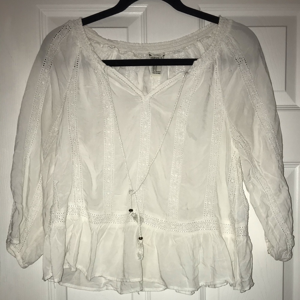 White blouse! - Picture 2 of 3
